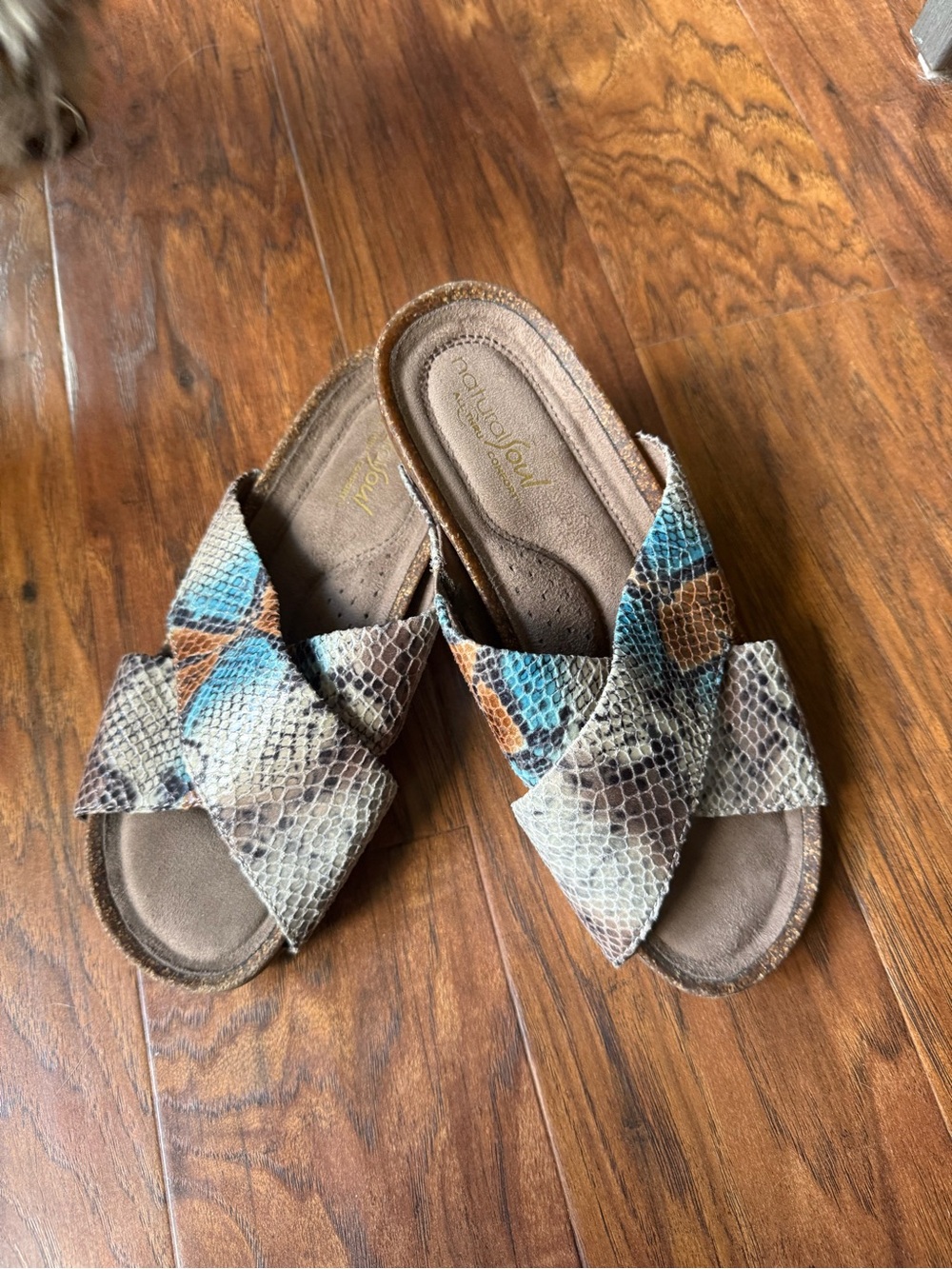 Natural Soul Brown Cork Footbed Sandal with Gold Logo